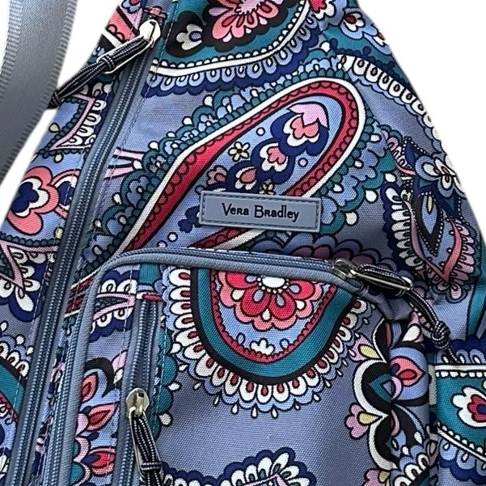 VERA BRADLEY LIGHTEN UP SLING BACKPACK KONA LAVENDER PAISLEY Travel, Hiking EUC - Picture 9 of 9